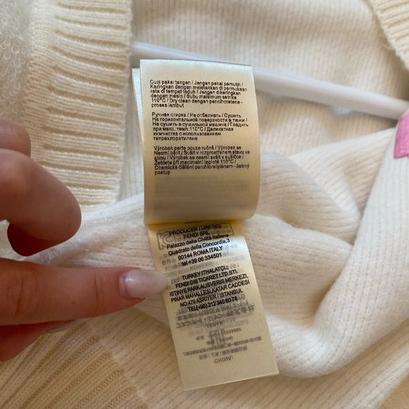 Cropped cardigan with F logo - Picture 11 of 11